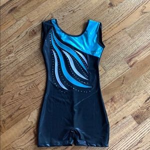 Girls gymnastic suit
